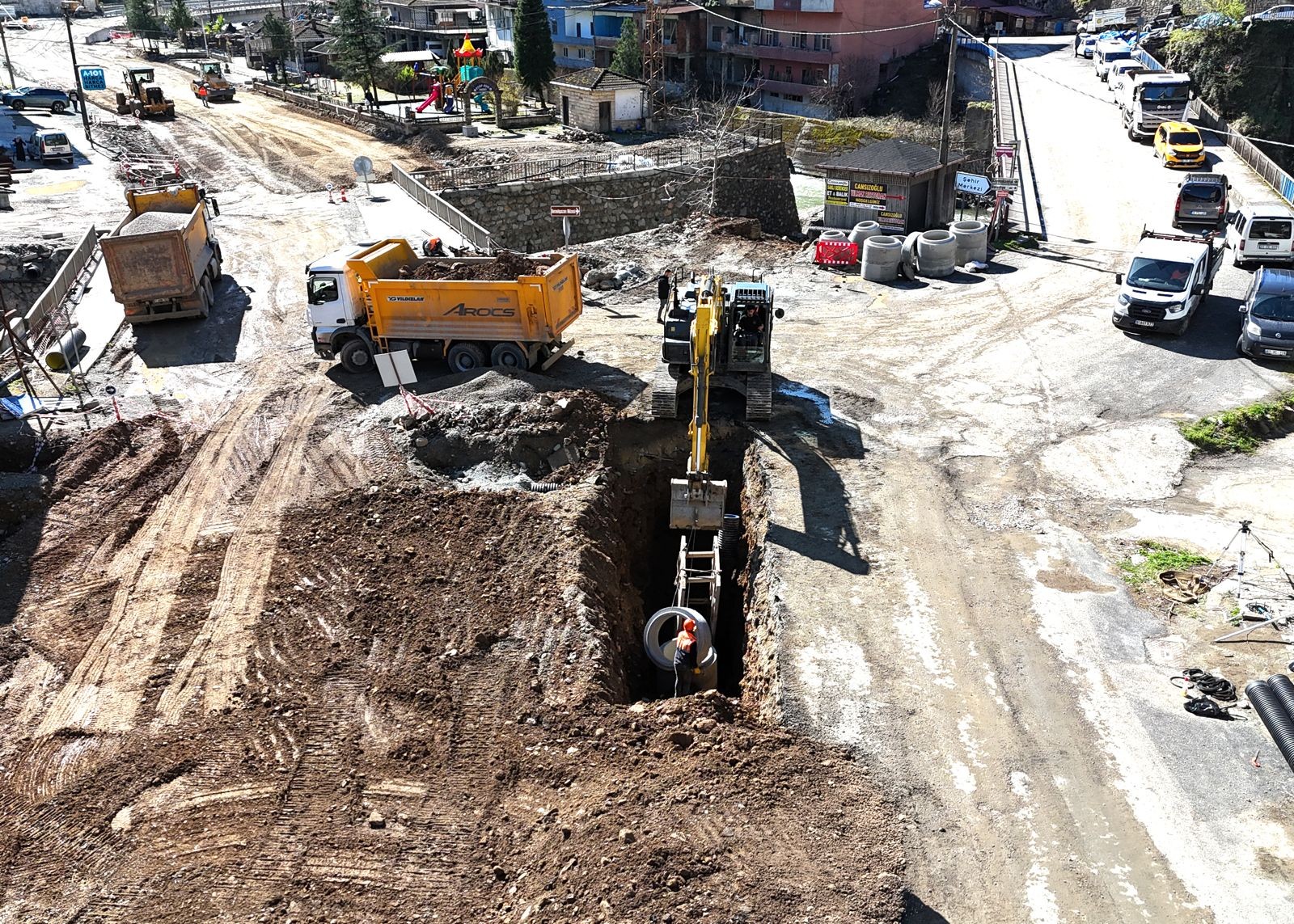 DERNEKPAZARI’NDA ALTYAPI SEFERBERLİĞİ